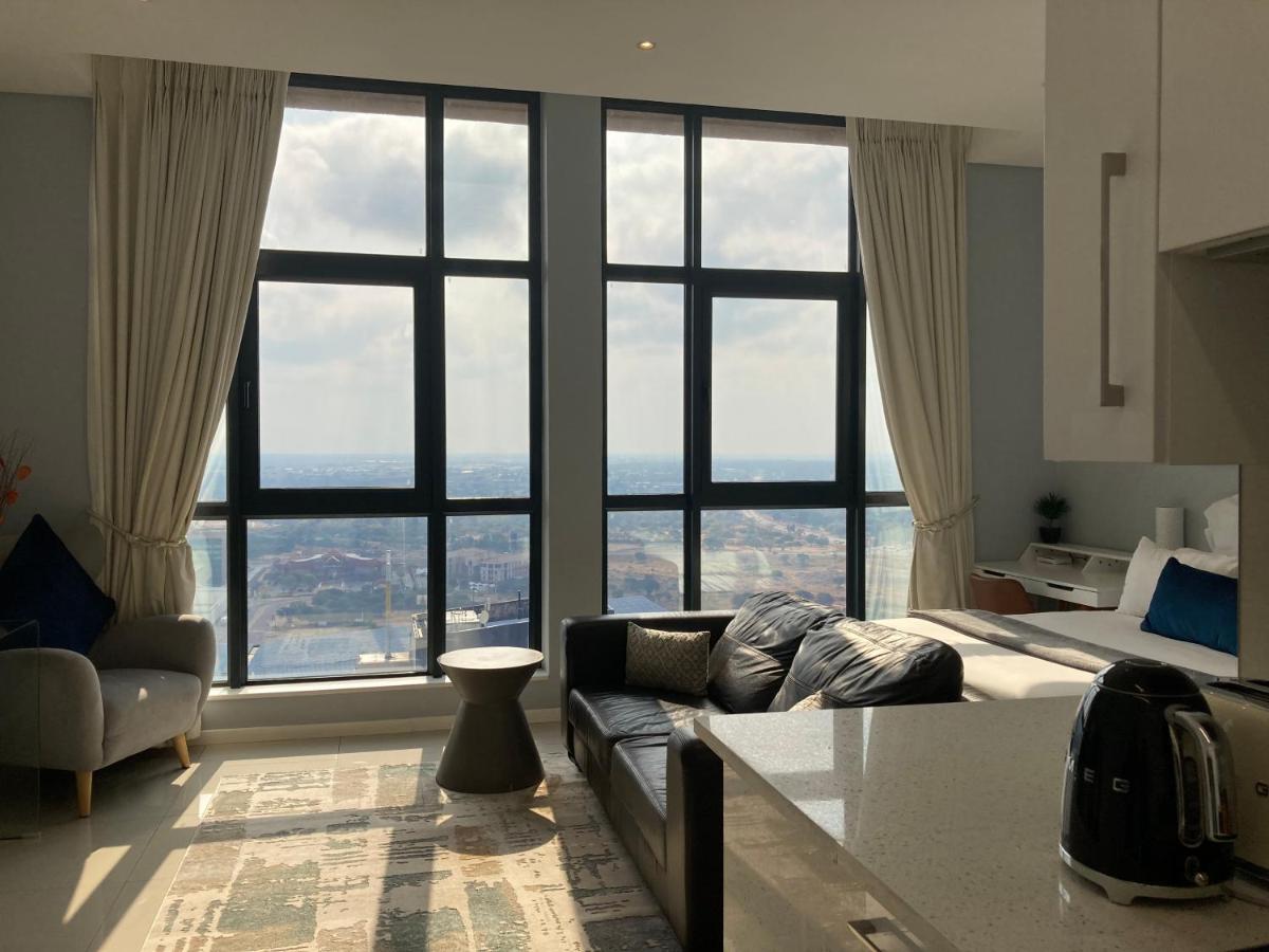 Urban Awe Apartment-Itowers 23Rd Floor Gaborone Exterior foto