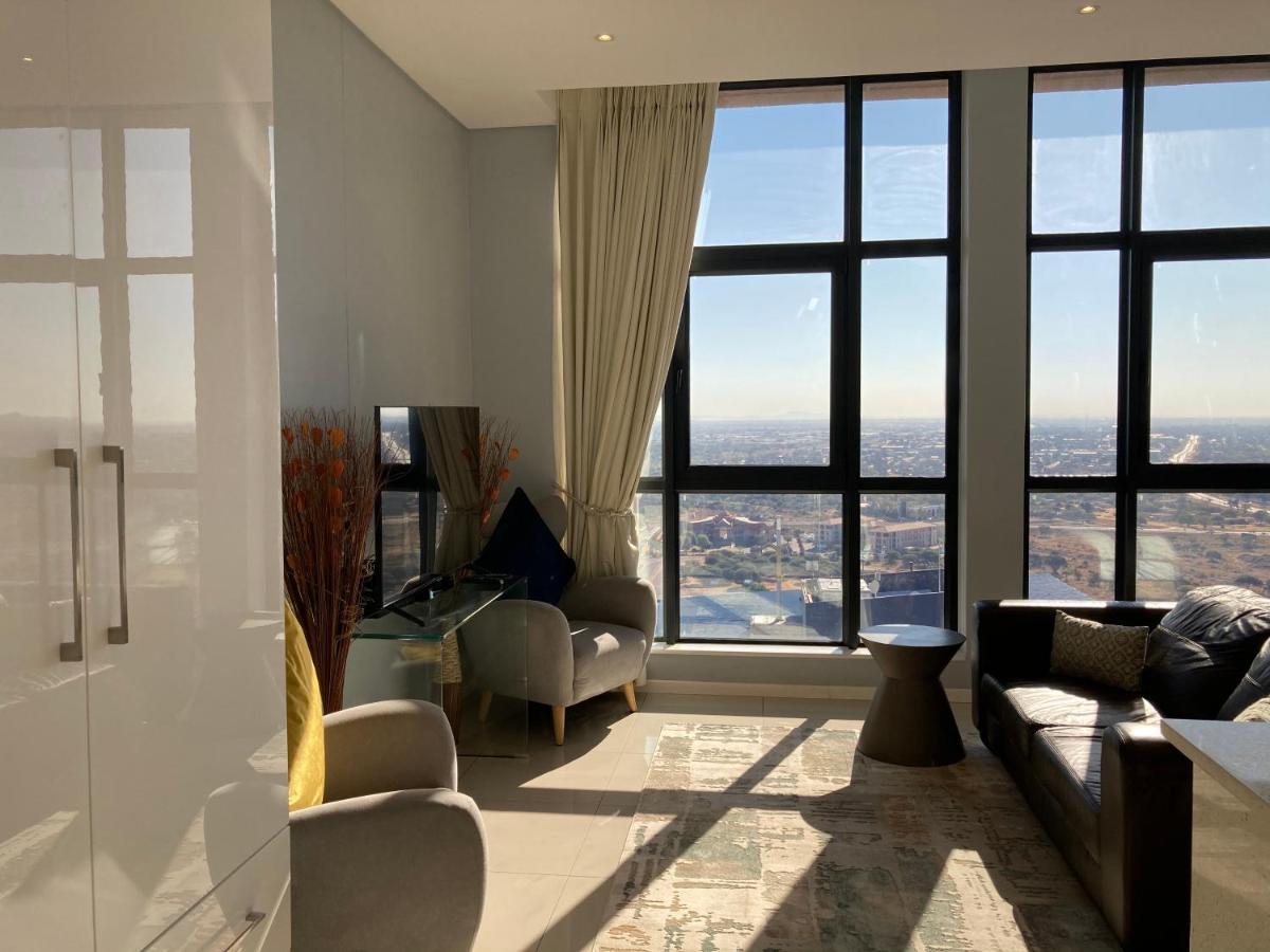 Urban Awe Apartment-Itowers 23Rd Floor Gaborone Exterior foto